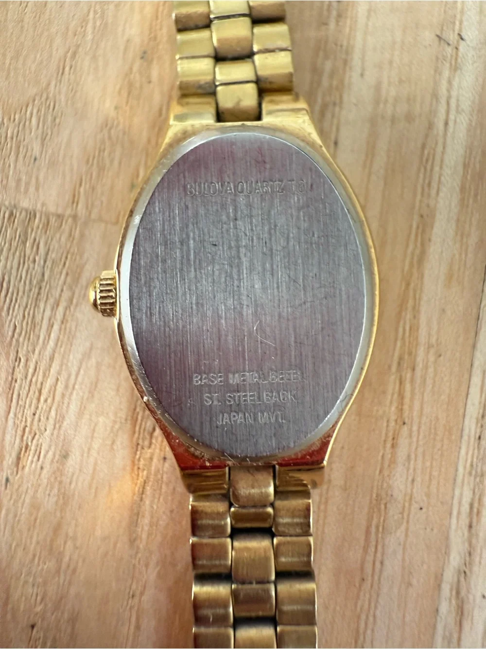 Bulova ladies oval gold tone diamond dress watch NEW BATTERY